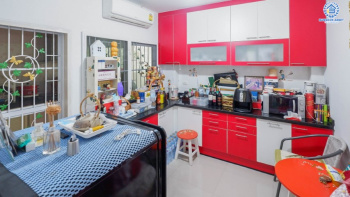 *****บ้านเดี่ยวมือสองนนทบุรี ม.คุณาภัทร5 บางกรวย-ไทรน้อย หลังใหญ่พร้อมอยู่ ต่อเติมเต็ม แถมเฟอร์นิเจอร์ทั้งหลัง เนื้อที่ 52.5 ตร.ว. พร้อมฟังก์ชั่น 3 ห้องนอน 3 ห้องน้ำ 2 ที่จอดรถ บนทำเลการเดินทางสะดวกสบาย ใกล้เซ็นทรัลเวสต์เกต และรถไฟฟ้า สถานีคลองบางไผ่